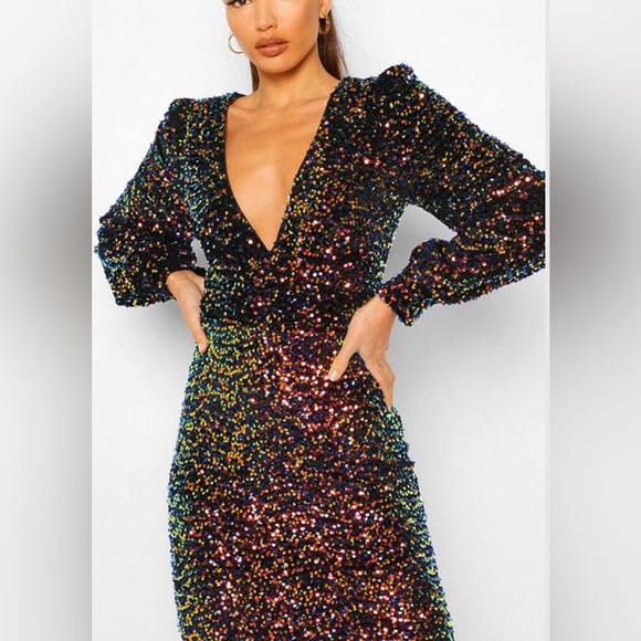 NWT Boohoo Sequin vneck Multicolor Dress size 10 - Picture 1 of 7
